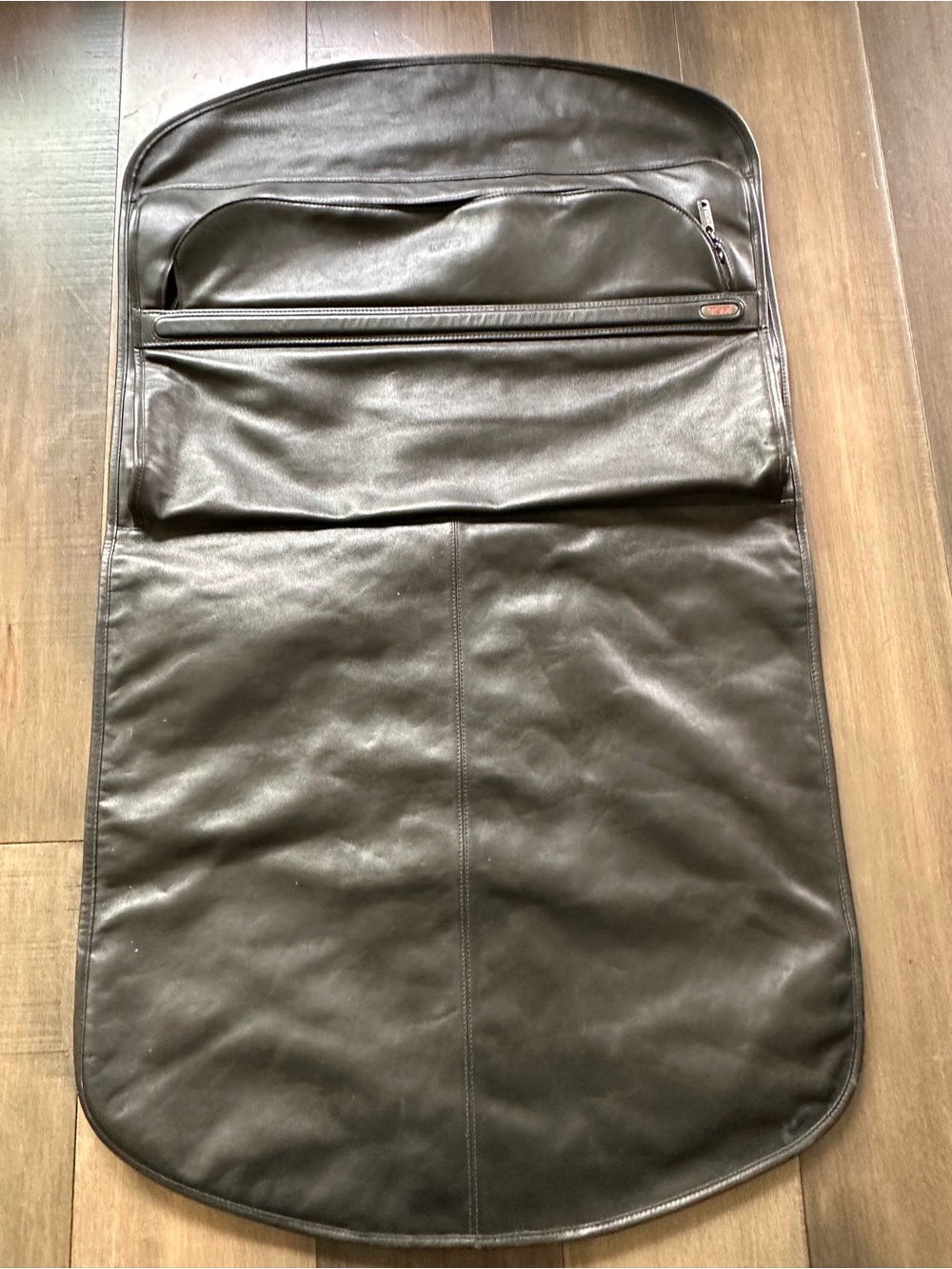 Tumi Leather Garment Bag – Black - bifold